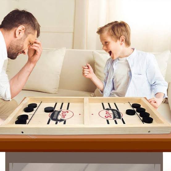 Super Winner Sling Puck Board Game